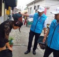 分類垃圾桶發(fā)放每家每戶加強(qiáng)環(huán)保意識(shí)