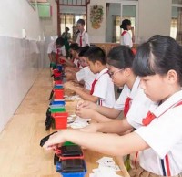 垃圾分類宣傳進(jìn)校園,學(xué)生爭(zhēng)當(dāng)垃圾分類達(dá)人