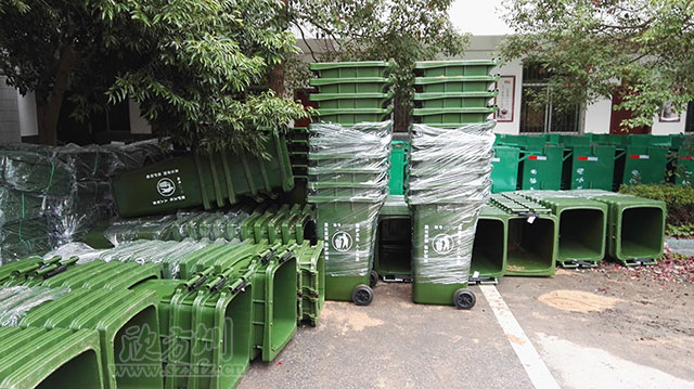 戶外塑料垃圾桶