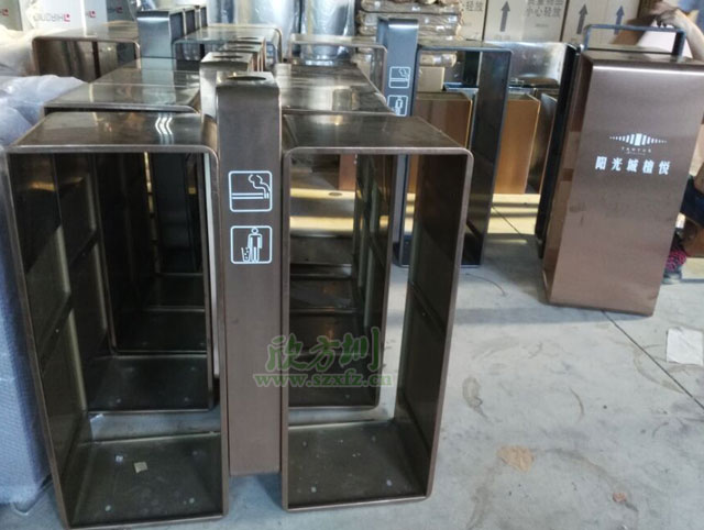 戶外分類垃圾桶工廠生產圖